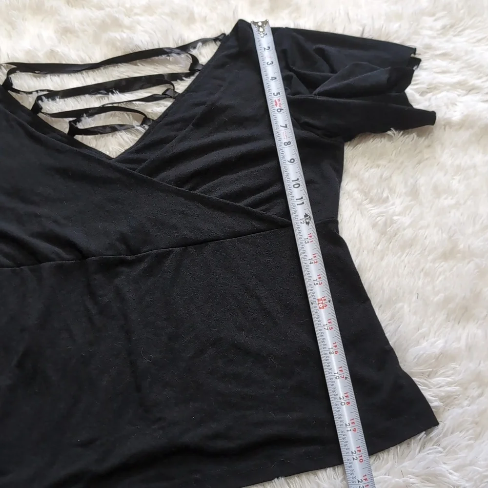 Y2K Vintage Lip Service Black Lace Up Back Split Flutter Sleeve Top 0X